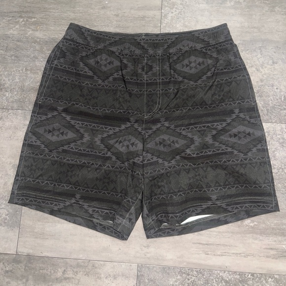 NEW Chubbies The Quests Training Shorts 7” Black Teal Geometric - Picture 4 of 8